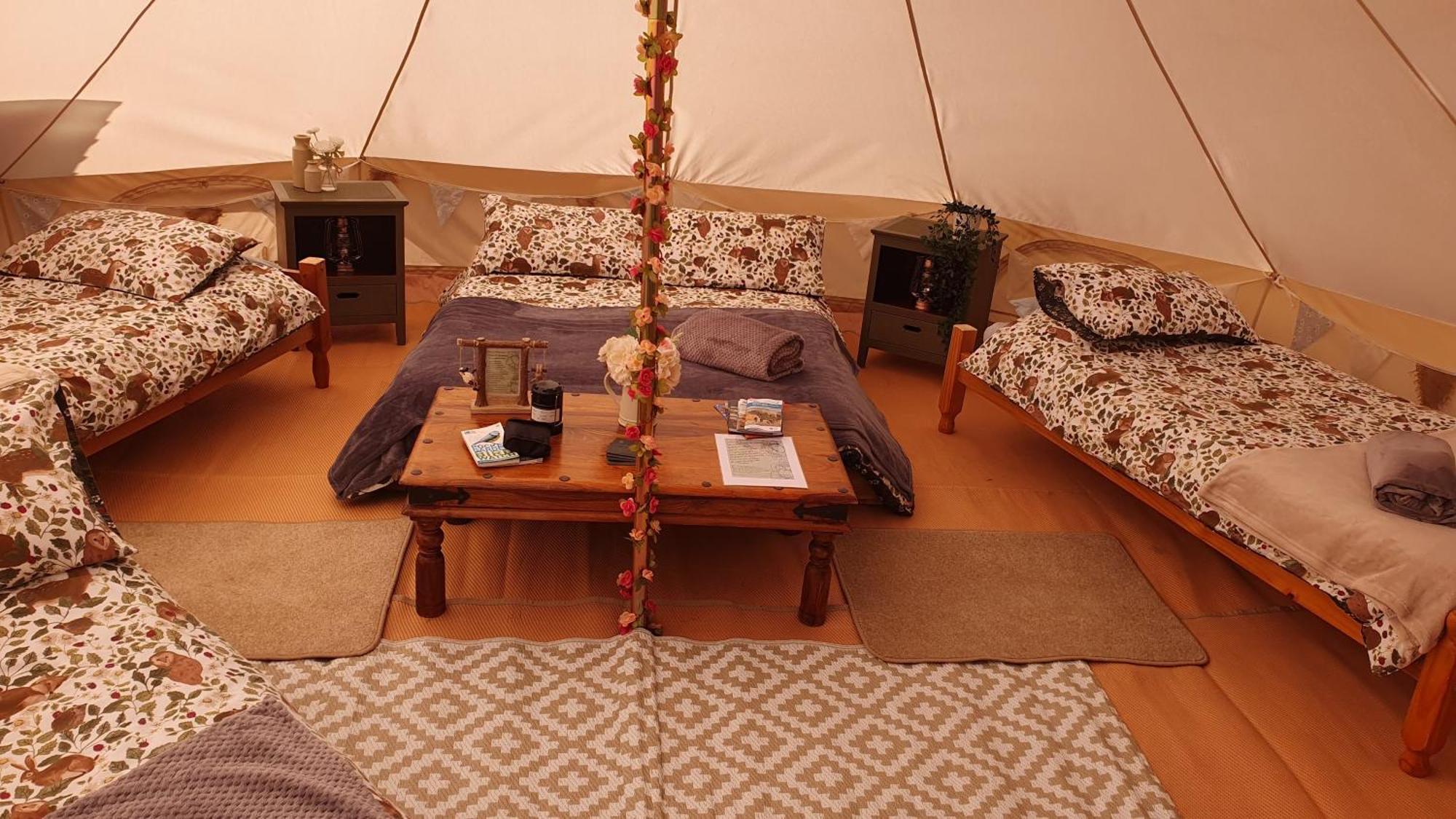 Calon Y Goedwig Glamping Hotell Llandovery Exteriör bild