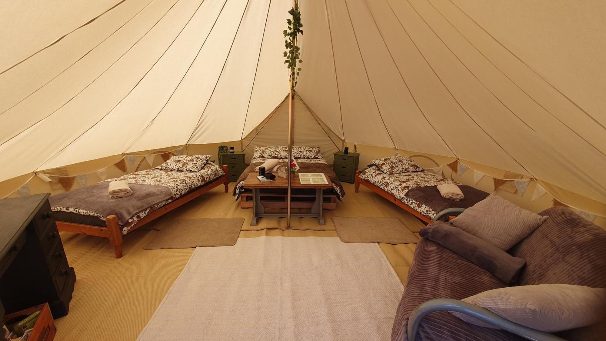 Calon Y Goedwig Glamping Hotell Llandovery Exteriör bild