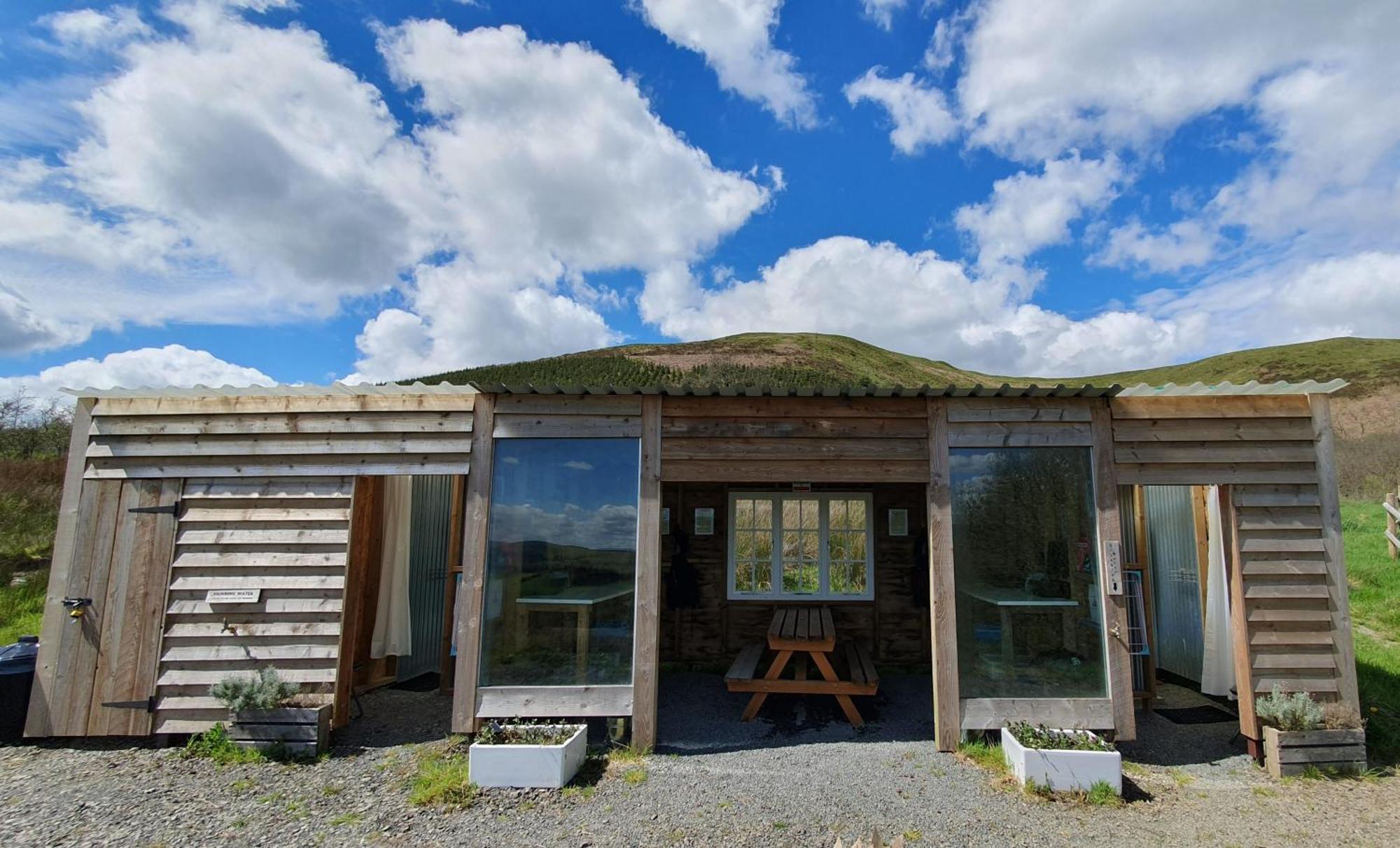 Calon Y Goedwig Glamping Hotell Llandovery Exteriör bild